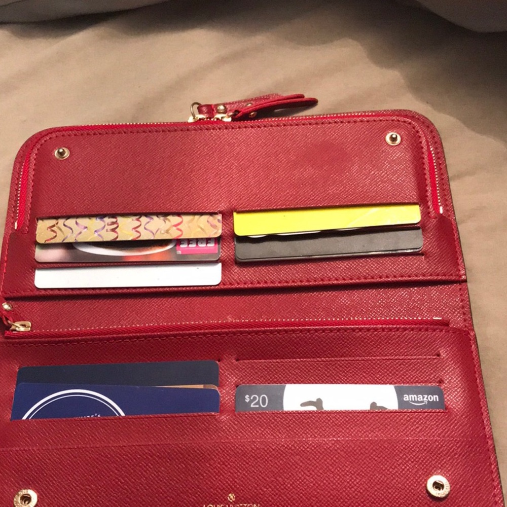 Wallet for @angelinaxxiv
